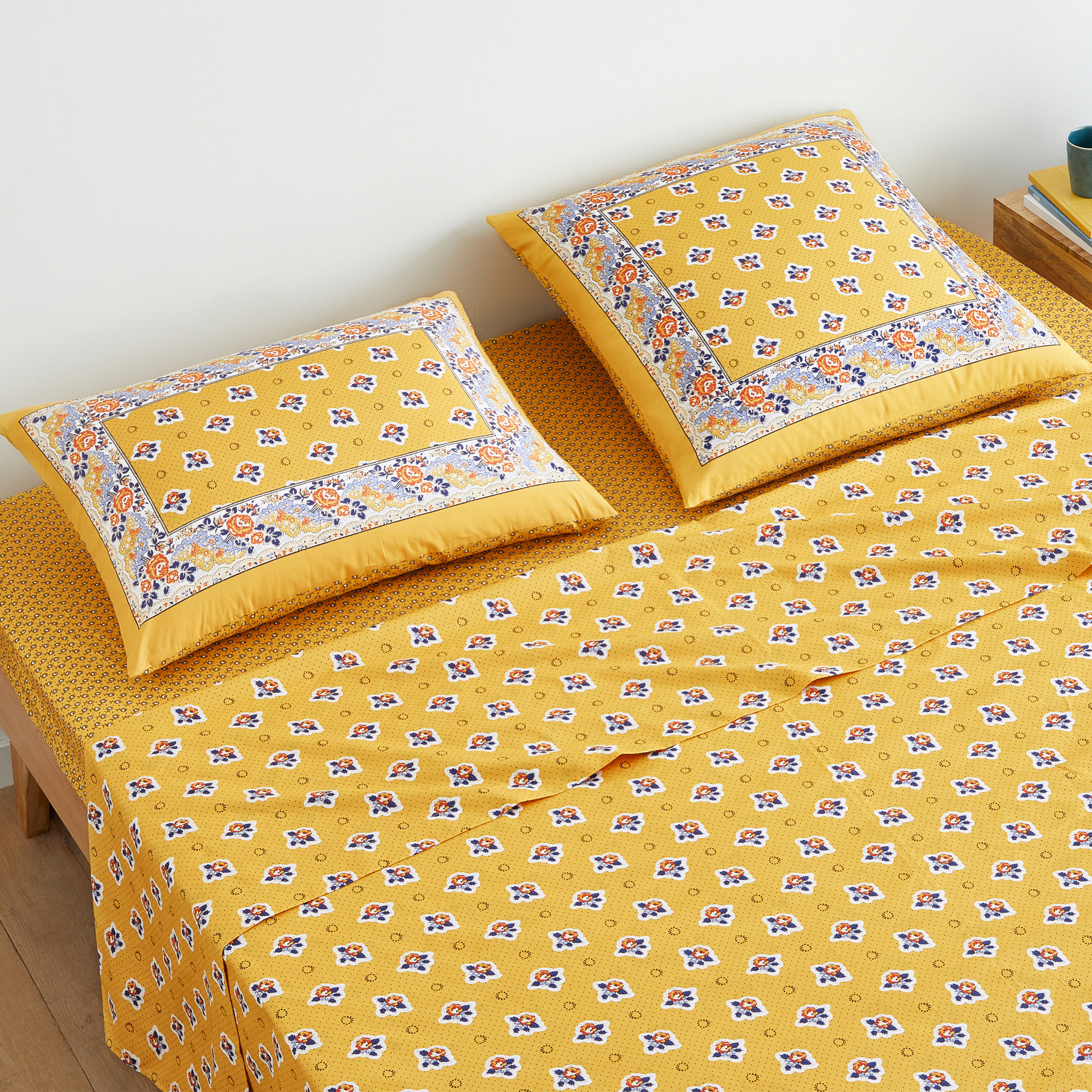 Pompadour jaune