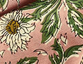Japanische Blumenkunst rose