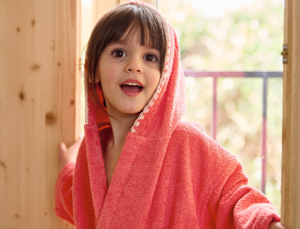 Bademantel für Kinder mit Kapuze und Muschelsaum Entspannungsoase