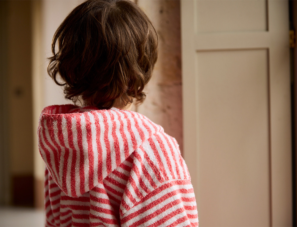 Bademantel für Kinder mit Kapuze und Muschelsaum Entspannungsoase