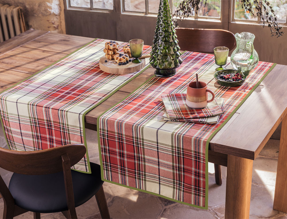 Chemin de table En famille Carreaux tissé-teint