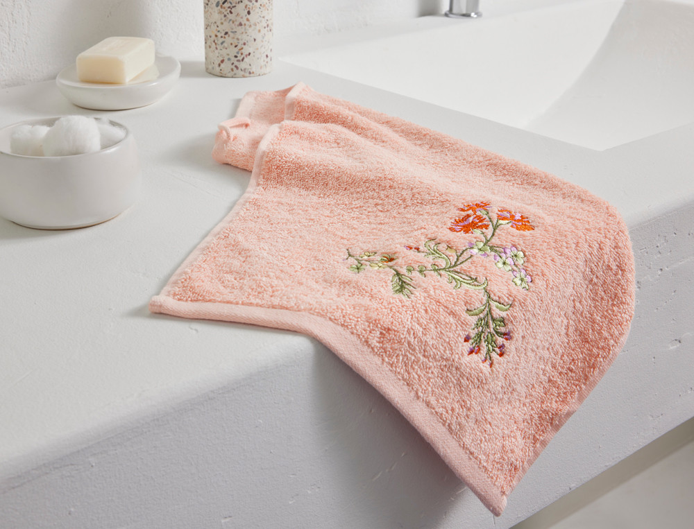 Linge de bain brodé Les délicates Broderie motif floral