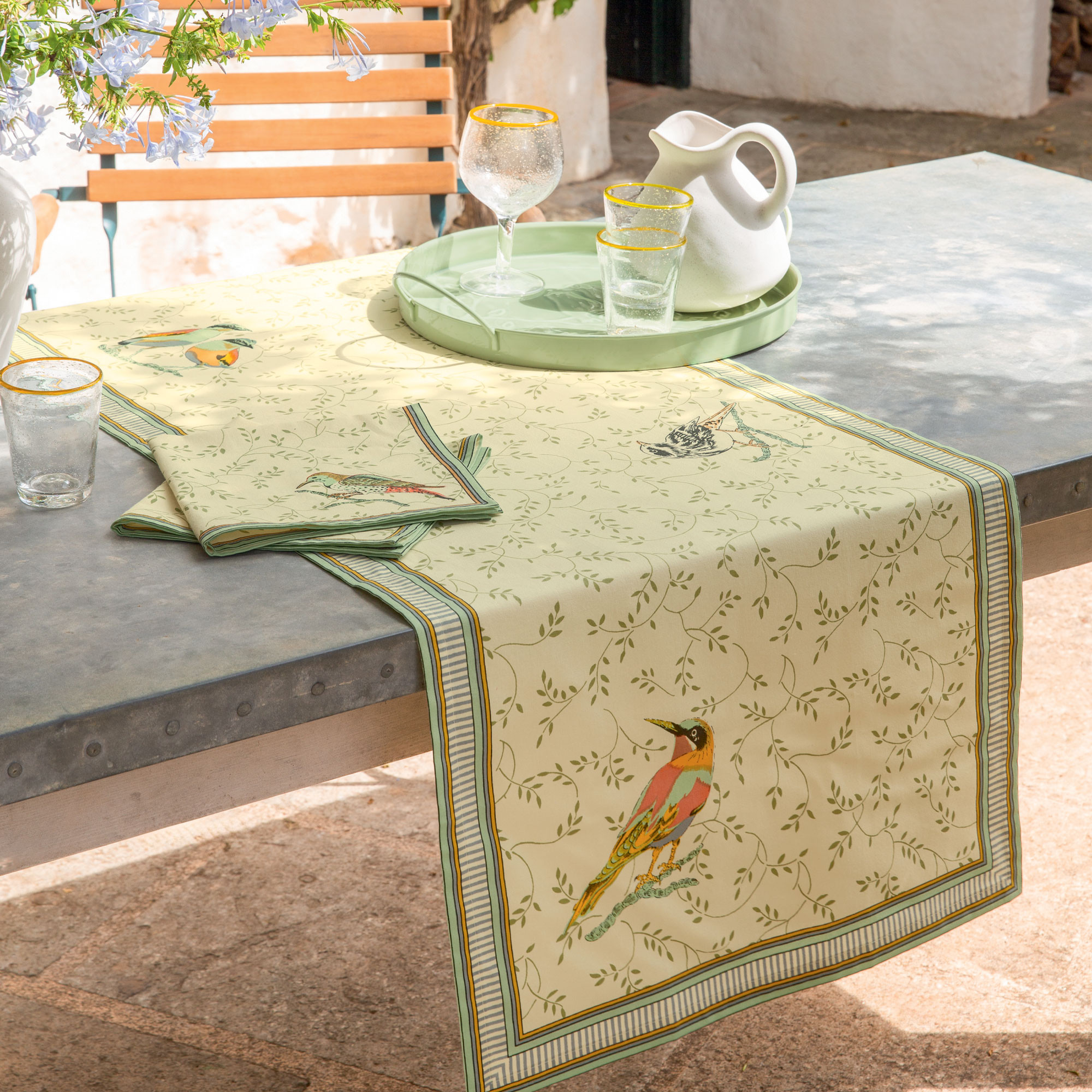 Lot de 2 serviettes de table Becs sucrés Imprimé placé avec fleurs et oiseaux multicolores